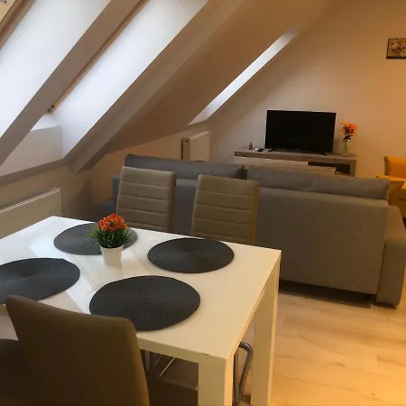 Diamond Apartment *